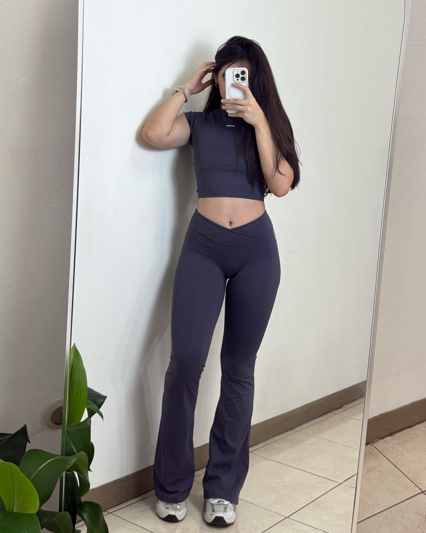 LIA LEGGINS FLARE - MORADO OSCURO