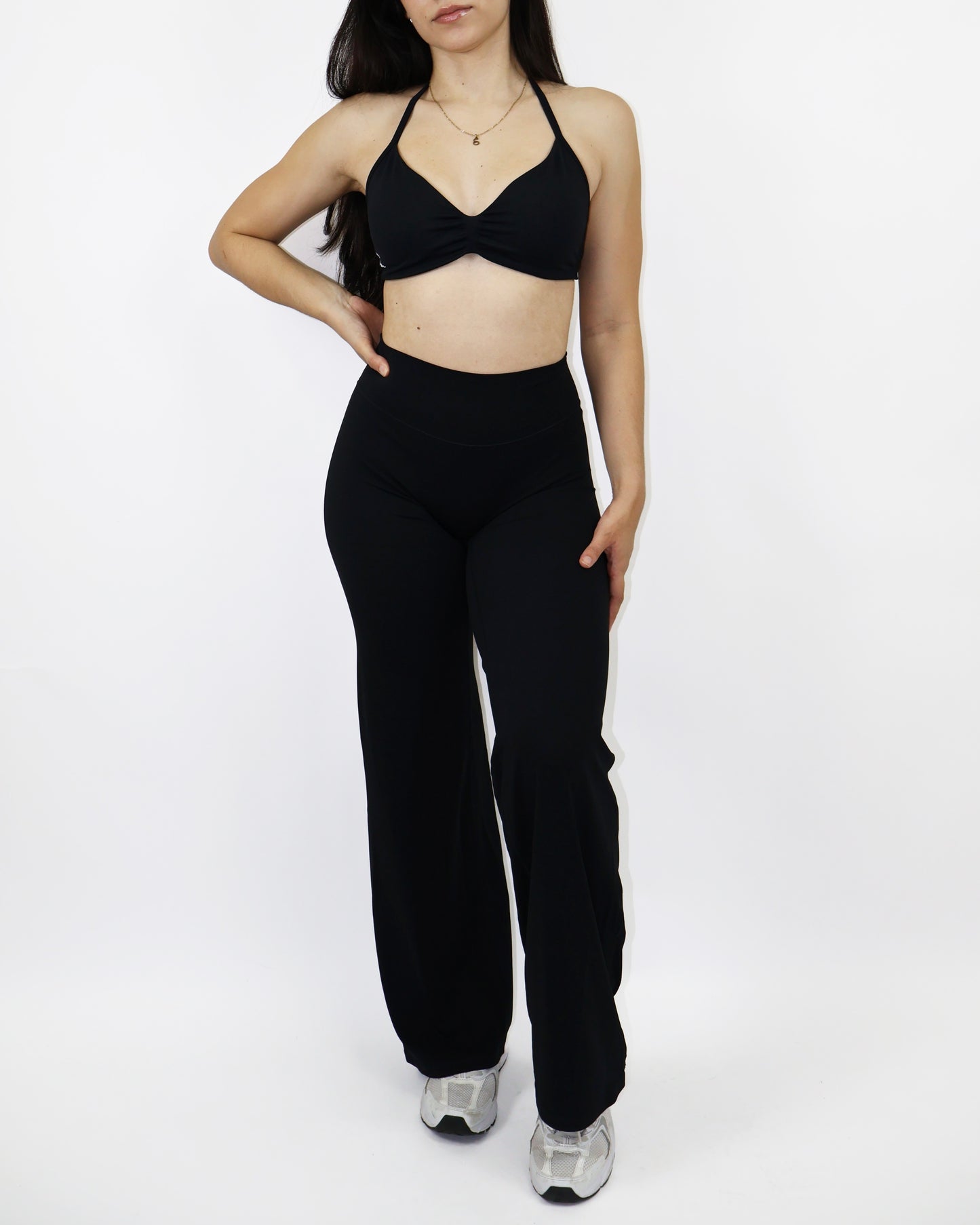 AURA LEGGINS CORTE RECTO - NEGRO
