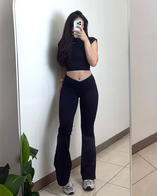 LIA BLUSA - NEGRO