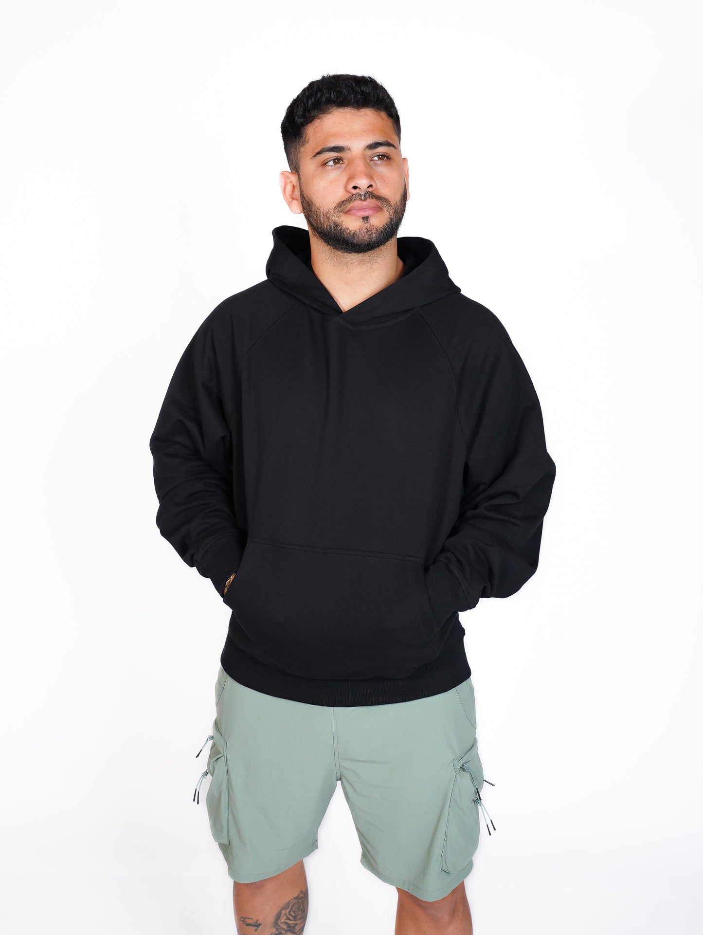 HOODIE OSLO - NEGRO
